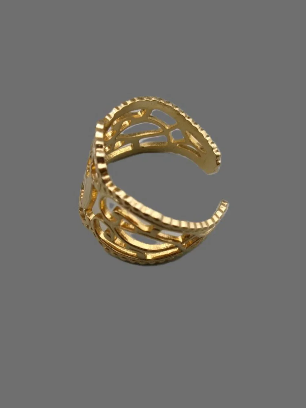 Sarah Coventry Queen's Lace Ring, Gold Filigree, Adjustable Open Band